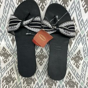 Havaianas sandals NWT
